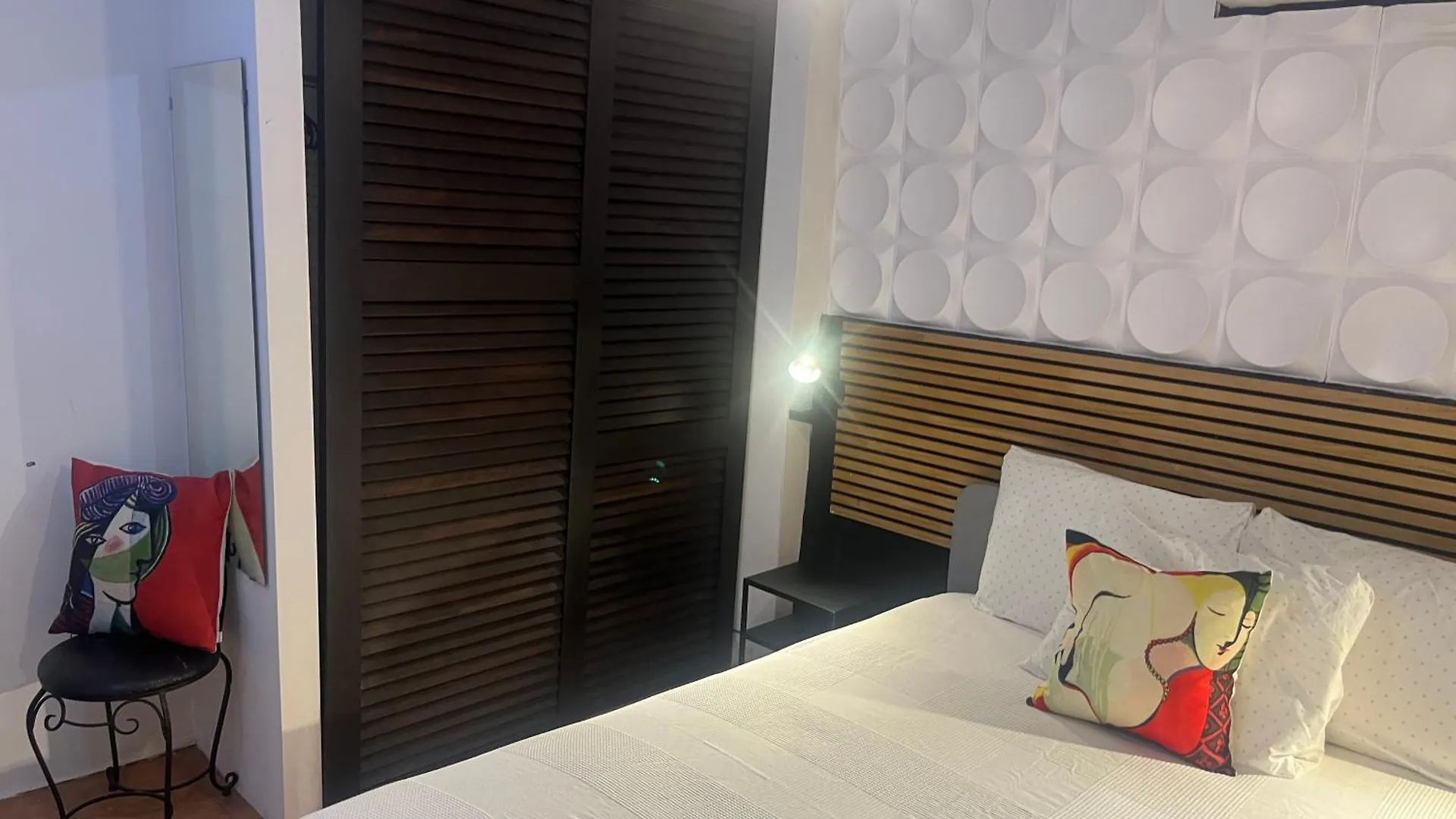 The Local Loft In San Juan Apartment